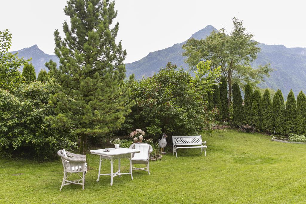 Forest Chalet, 15 Min To Salzburg Olt Town, And Most Beautiful Lakes, Secluded Location, 1,000 Sqm Garden, Mountainview, Panorama Sauna, Bath Whirlpool, Bbq&Bikes&Sunbeds For Free, Up To 10 P Golling an der Salzach Eksteriør bilde